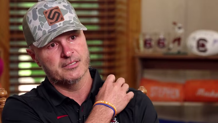Former College QB on Fighting Stage 4 Colorectal Cancer at 38  www.today.com