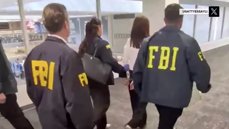 L’FBI arresta una donna californiana sospettata di spionaggio nei confronti della Cina