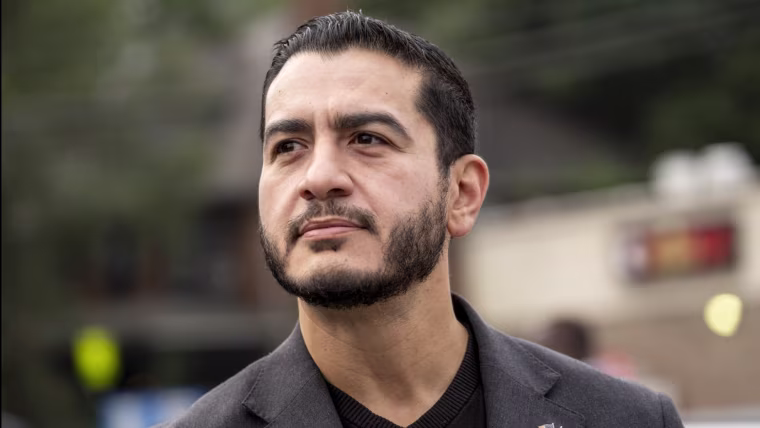 Abdul El-Sayed risponde alle accuse di terrorismo di Mike Rogers