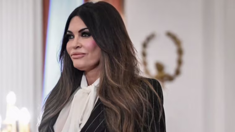 Kimberly Guilfoyle si dimette da ambasciatore in Grecia