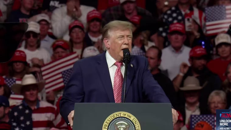 Trump promette soldi e taglia se il GOP vince le elezioni di medio termine