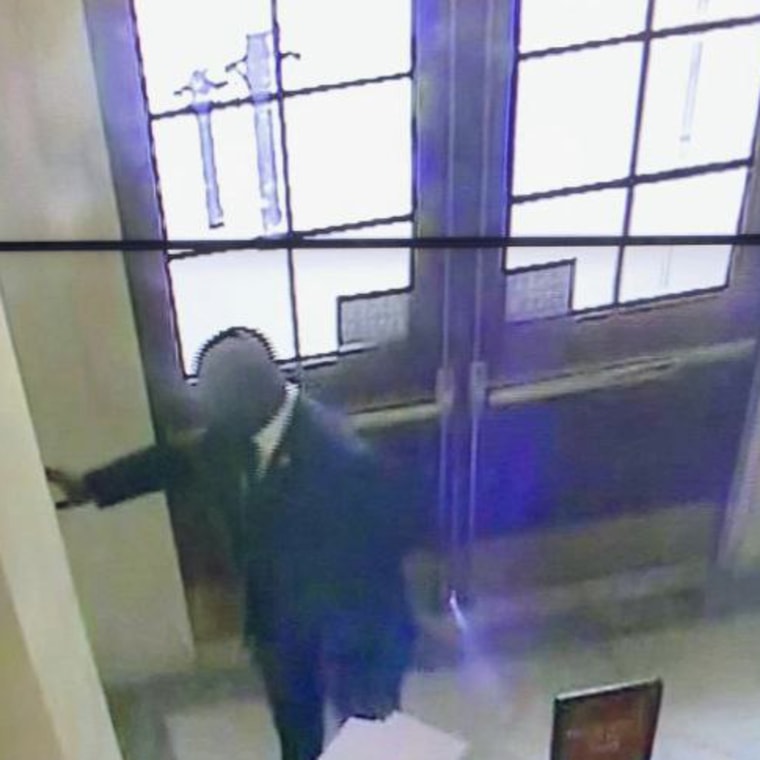 Photo linked to Rep. Jamaal Bowman pulling fire alarm at the Capitol on September 30, 2023.