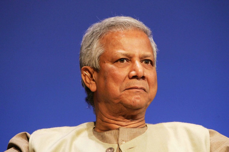 Paris: Mohammad Yunus and "Danone Communities"