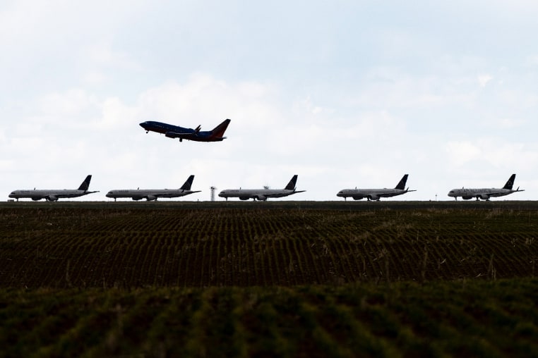 jets airplanes take off runway idle