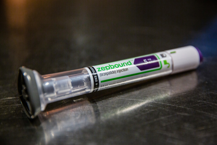 A Zepbound injection pen