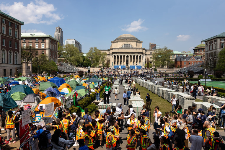 Image: *** BESTPIX *** Columbia University Issues Deadline For Gaza Encampment To Vacate Campus