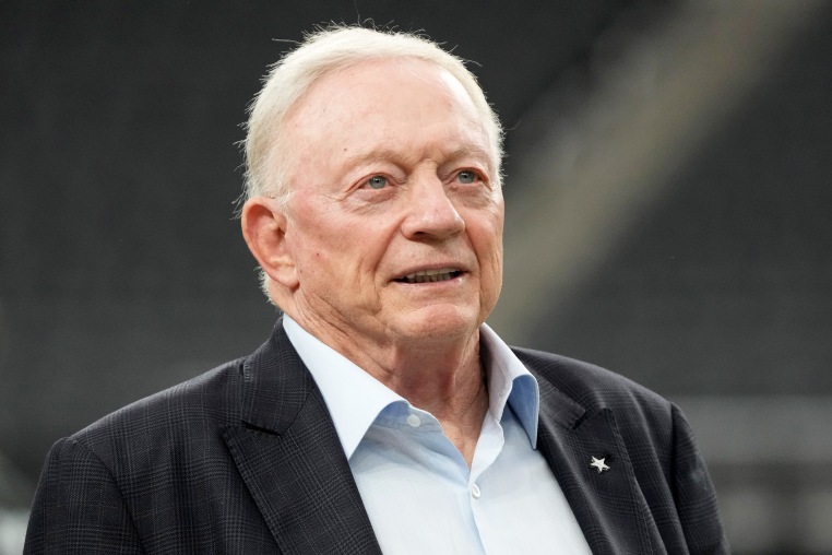 cowboys team owner Jerry Jones