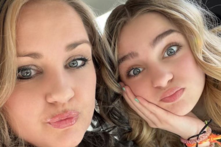 A selfie of Brittany Randall and her daughter,  Kamberlyn Bowler