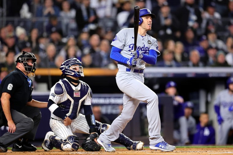 Image: World Series - Los Angeles Dodgers v New York Yankees - Game 3 freddie freeman homerun