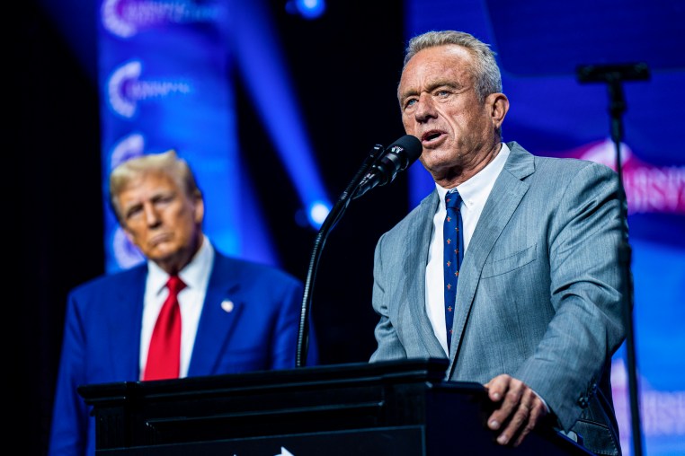 Donald Trump looks at Robert F. Kennedy Jr.