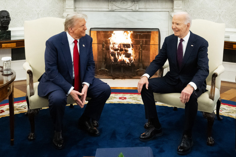 Donald Trump and Joe Biden in the Oval Office