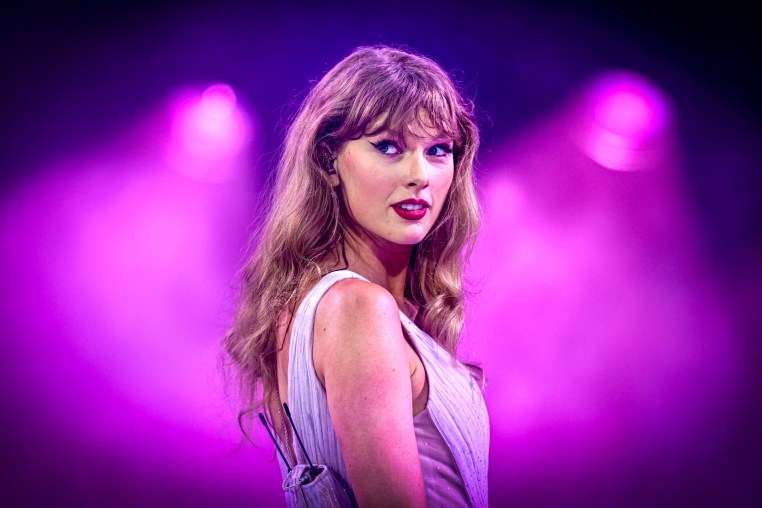 Taylor Swift.