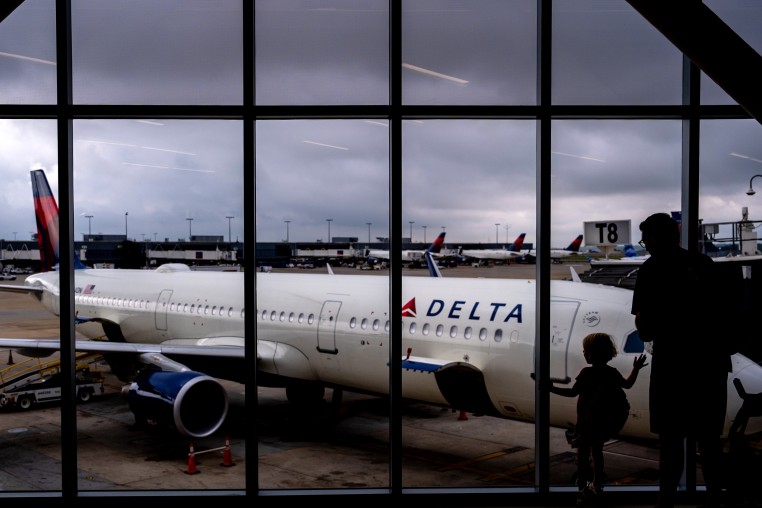 Delta Airlines plane