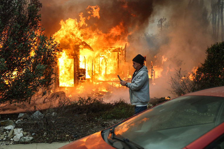 Image: Powerful Winds Fuel Multiple Fires Across Los Angeles Area