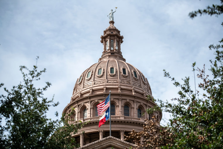 Democratic Legislators Flee Texas To Stop Votes In Current Special Session