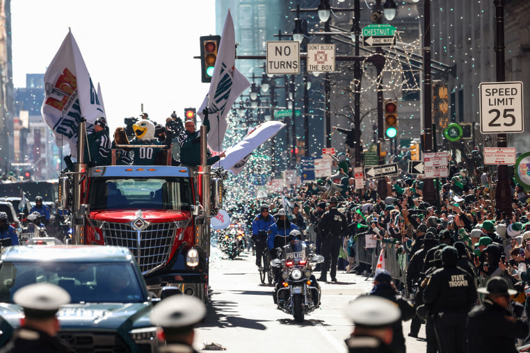 Image: The Philadelphia Eagles and fans celebrate during their Super Bowl Championship parade