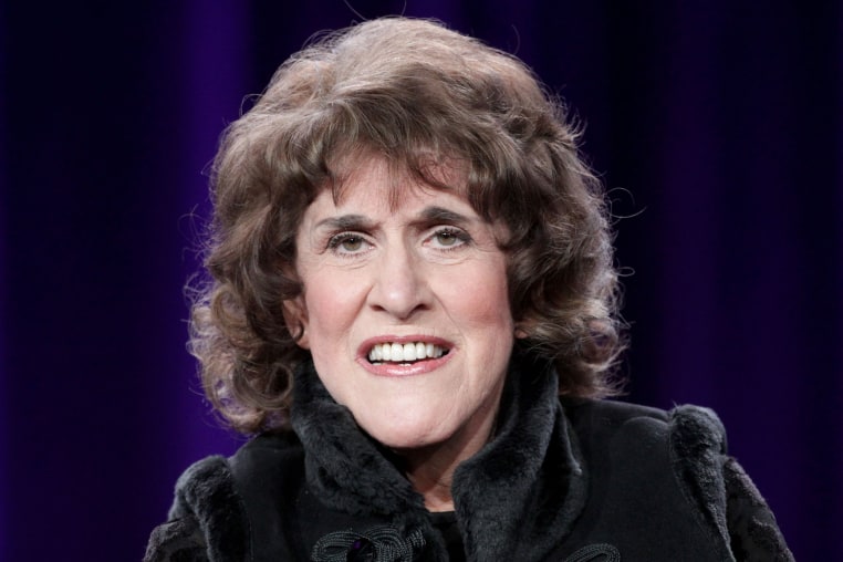  Ruth Buzzi smiling