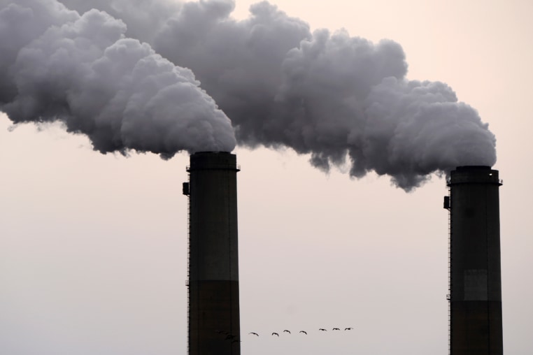 smoke emissions coal-fired power plant