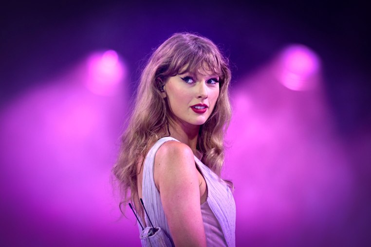 Taylor Swift.