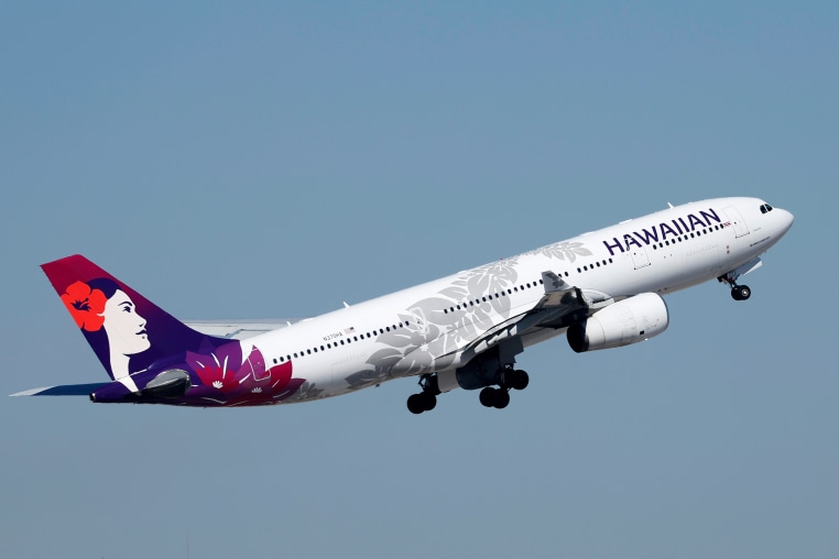 A Hawaiian Airlines Airbus A320 departing from Las Vegas.