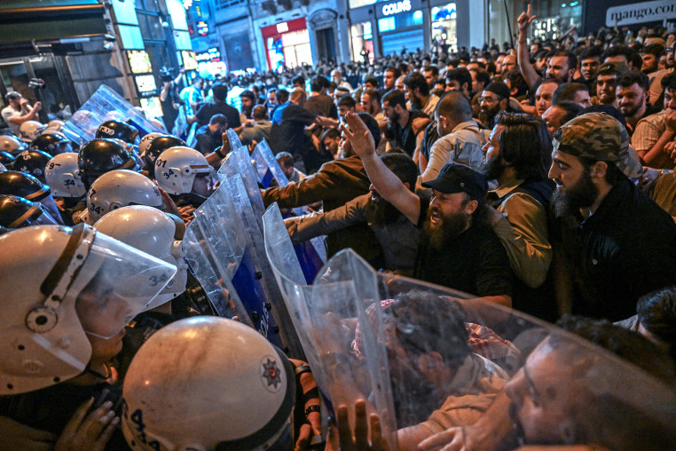 TURKEY-MEDIA-ISLAM-ARREST-PRESS-RIGHTS
