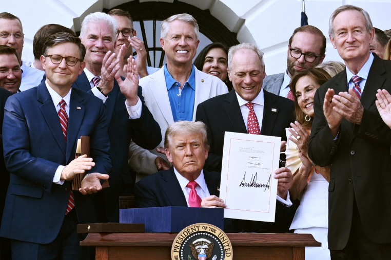 Donald Trump and other lawmakers