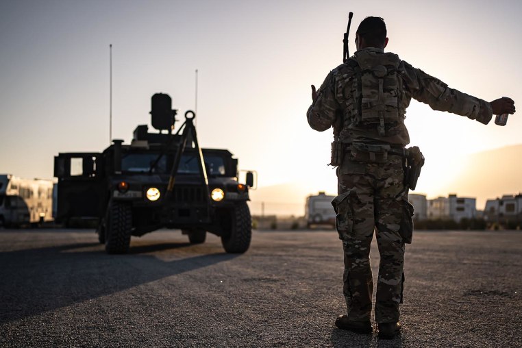 Soldiers support federal operation in Southern California