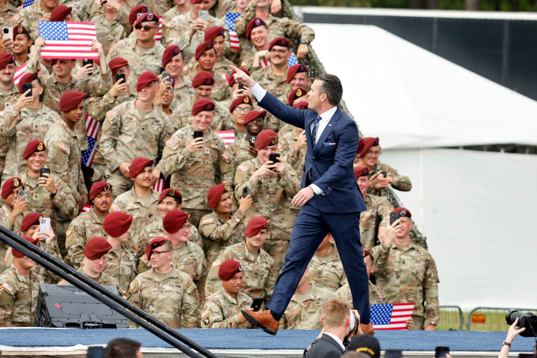 pete hegseth fort bragg north carolina