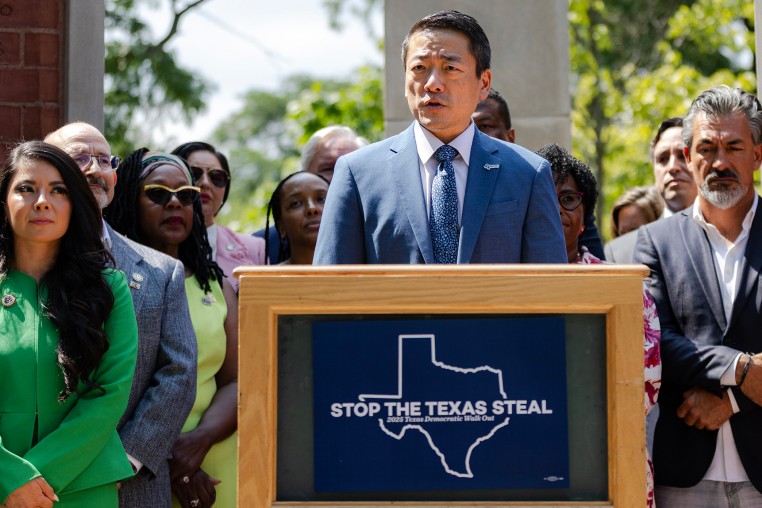 Image: Texas Democratic Lawmakers Flee State In Effort To Halt Redistricting Legislation