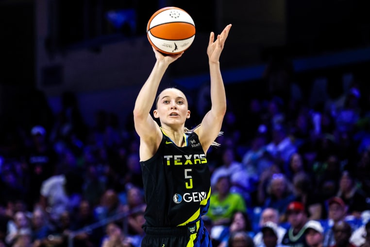 Image: Golden State Valkyries v Dallas Wings
