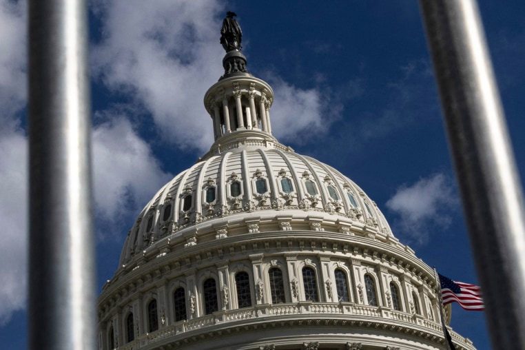 Efforts to end the shutdown stalled as Democrats left Capitol Hill without reaching a funding agreement with President Donald Trump, while the White House warned of potential impacts on public sector jobs. 