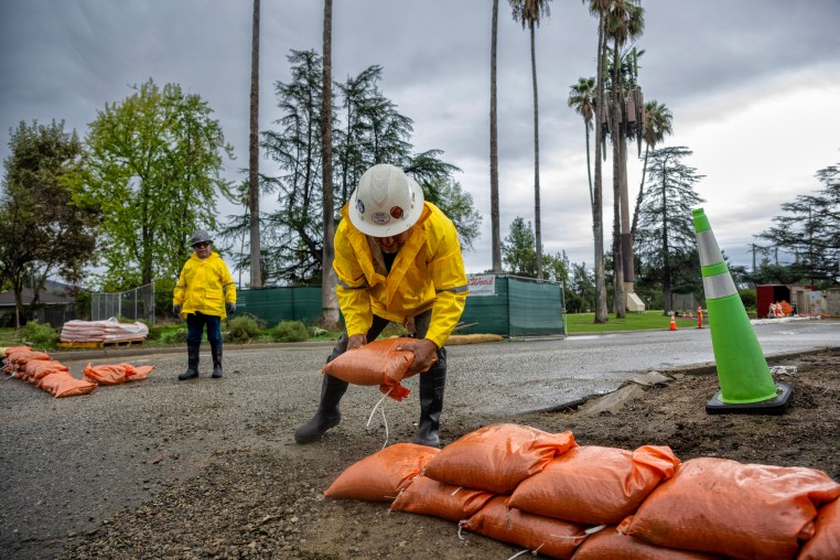 Heavy Rain hits the Los Angeles Area.