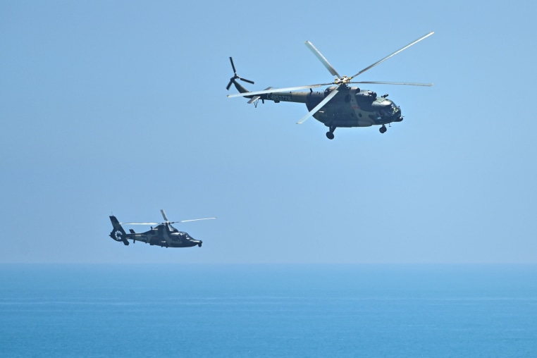 Image: Image: CHINA-TAIWAN-US-MILITARY