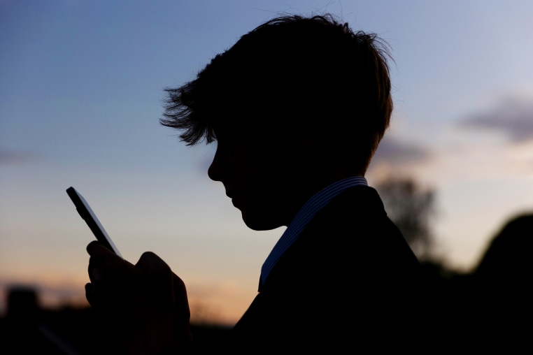 Australia Bans Social Media For Under 16s