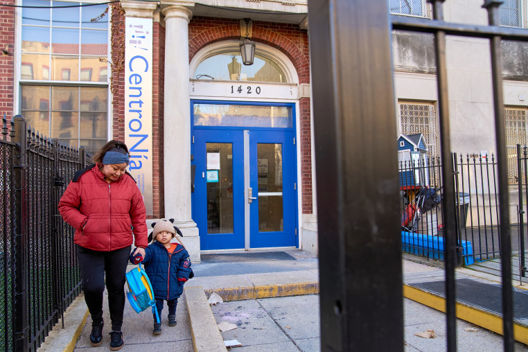 Families leave CentroNia at the end of the school day