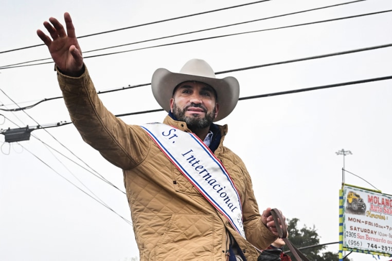Texas Latino Flip - Laredo, TX
