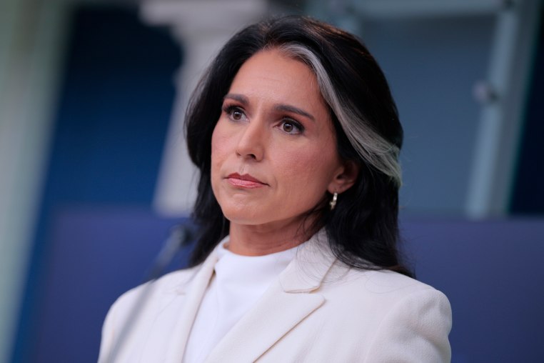 Karoline Leavitt holds daily White House press briefing.