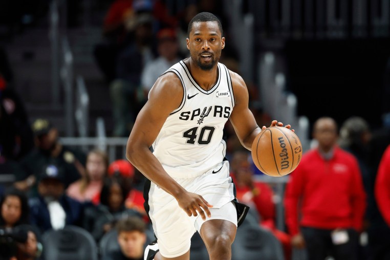 San Antonio Spurs v Atlanta Hawks