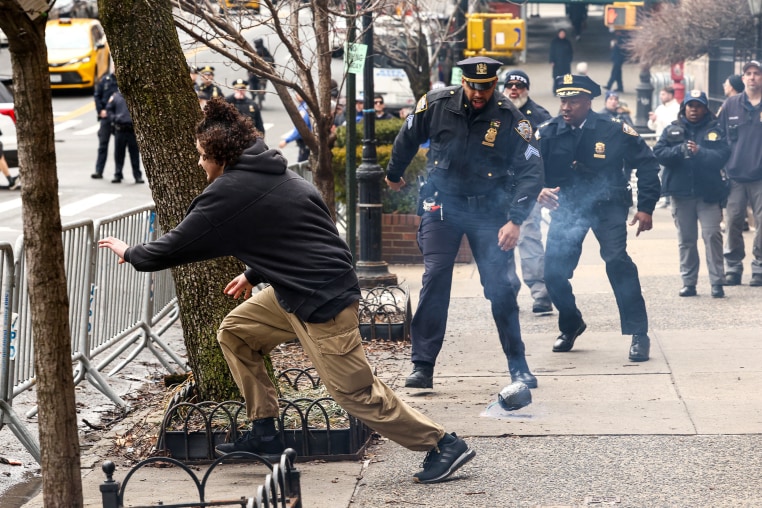 Person runs from police.