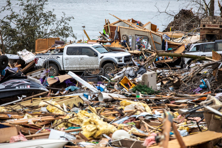 Image: Tornado Leaves Multiple People Dead in Southwest Michigan