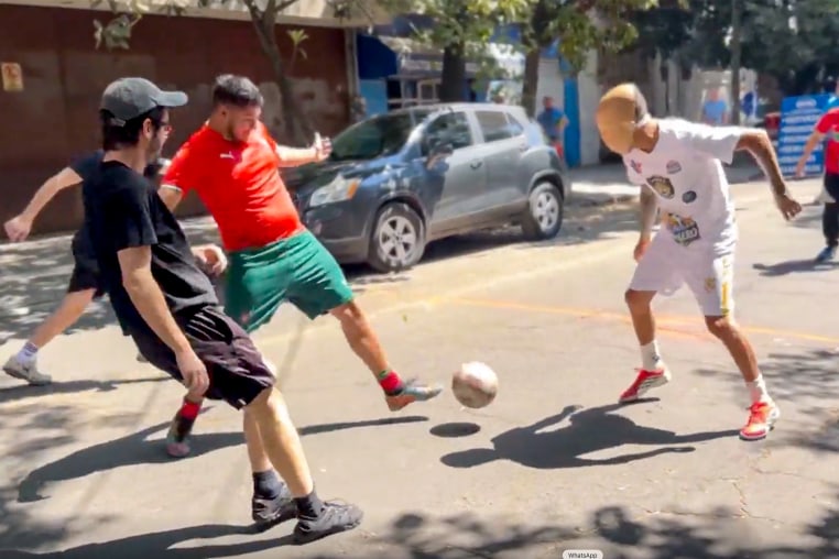 Reta Mexa street soccer.