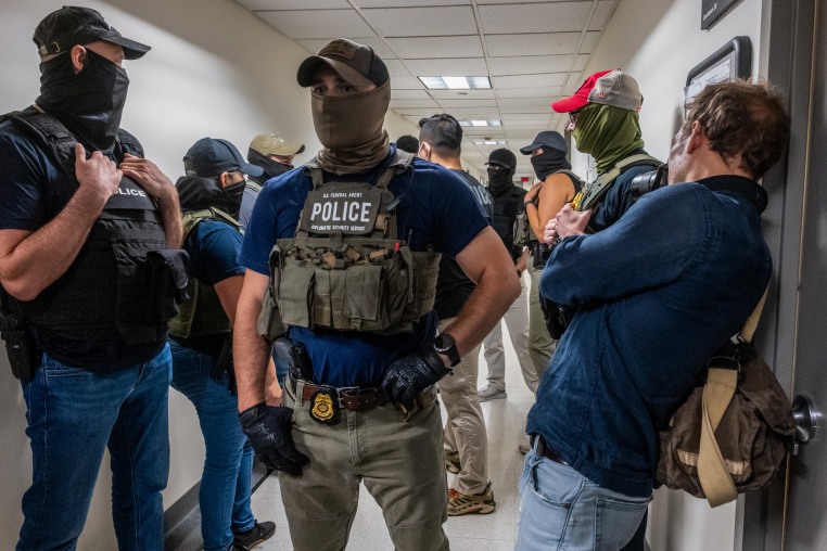 ICE Detains Immigrants Inside New York City Courthouses