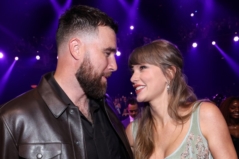Travis Kelce and Taylor Swift 