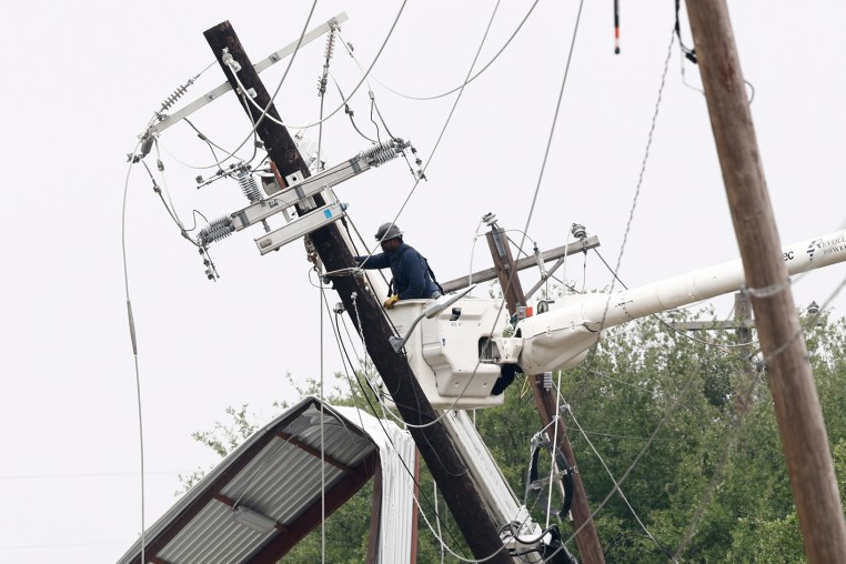Deadly Tornado Rips Through Texas Neighborhood as Severe Storms Lash South and Midwest — image 5