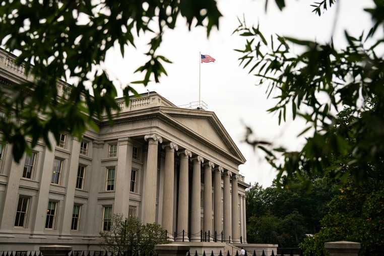 US Plans Record $100 Billion Bill Sale As Borrowing Needs Mount
