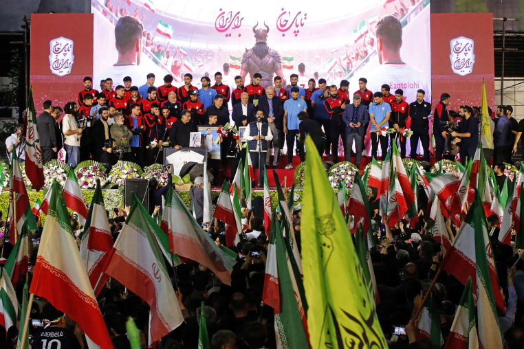 Fans gather in Tehran for Iran World Cup ceremony