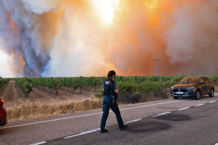 Wildfire smoke fills the sky on July, 29, 2026 in Fermoselle, Spain. 