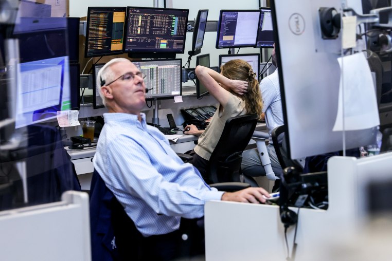 Economy News and Videos: Latest on Tariffs, Stocks, Interest Rates ...