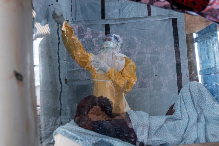 TOPSHOT-DRCONGO-HEALTH-VIRUS