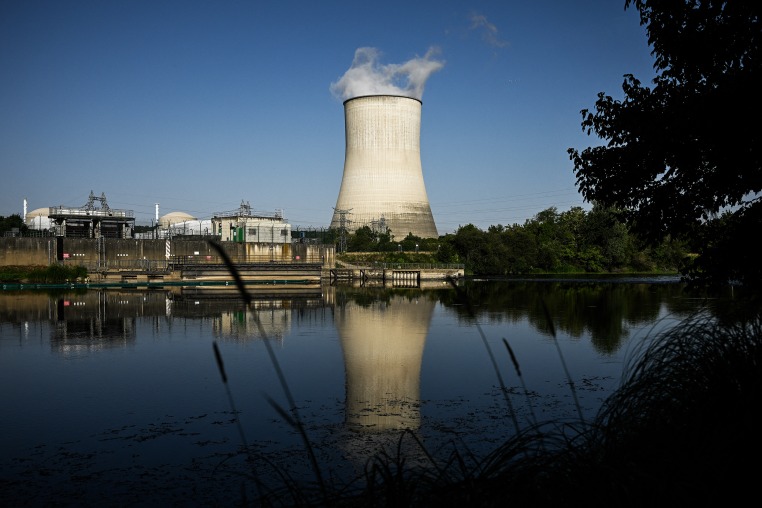 FRANCE-ENERGY-NUCLEAR-HEATWAVE